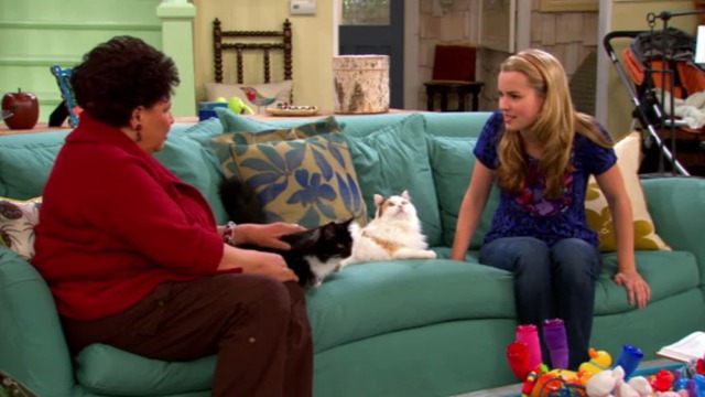 Good Luck Charlie - Kit and Kaboodle - Viriginia and Teddy sitting on couch with calico Maine Coon cat Kaboodle and tuxedo Maine Coon cat Stanley