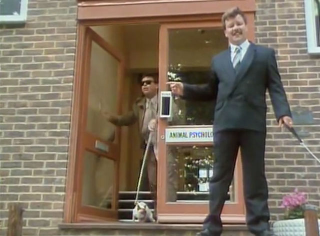 Hale & Pace - Episode 2.3 - Gareth Hale introducing guide cats for the blind siamese pulling Norman Pace on lead