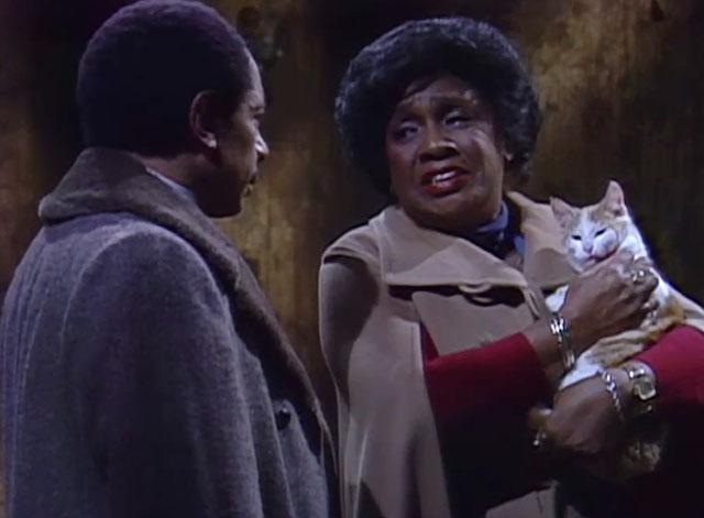 The Jeffersons - And the Doorknobs Shined Like Diamonds - Louise Isabel Sanford holding ginger and white tabby cat with George Sherman Hemsley