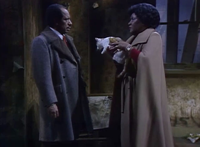 The Jeffersons - And the Doorknobs Shined Like Diamonds - Louise Isabel Sanford handing ginger and white tabby cat to George Sherman Hemsley