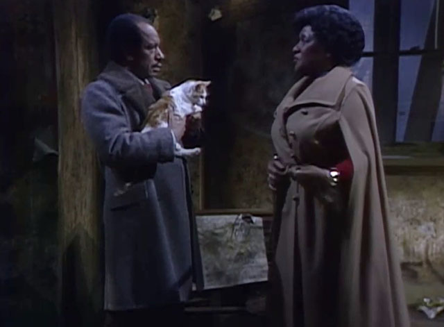 The Jeffersons - And the Doorknobs Shined Like Diamonds - Louise Isabel Sanford with George Sherman Hemsley holding ginger and white tabby cat