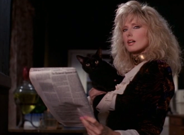 Lois and Clark - Pheromone, My Lovely - Miranda Morgan Fairchild holding black cat and newspaper