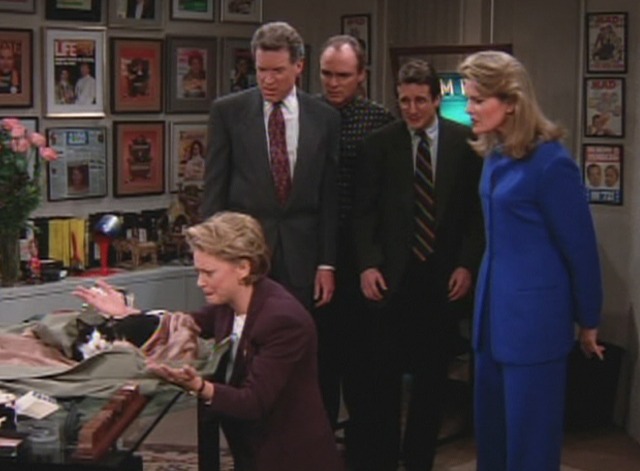 Murphy Brown - Sox and the Single Girl - Socks the cat with the FYI crew