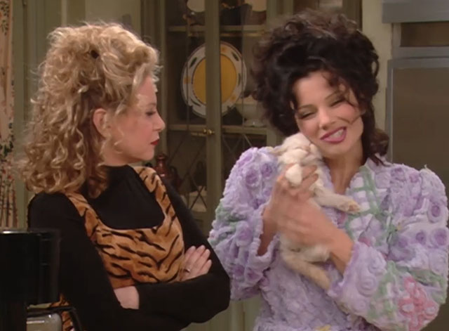 The Nanny - Fran's Gotta Have It - Val Rachel Shagall with Fran cuddling flame point kitten