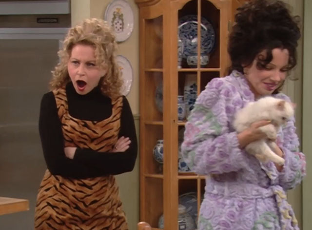 The Nanny - Fran's Gotta Have It - Val Rachel Shagall with Fran holding flame point kitten