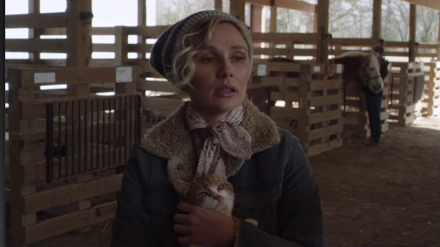 Nashville - Sometimes You Just Can't Win - Scarlett Clare Bowen holding orange and white cat in stables