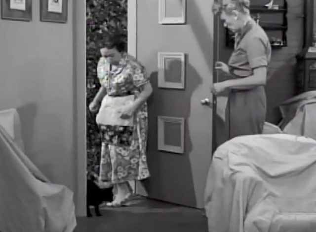 Our Miss Brooks - Big Ears - Miss Brooks Eve Arden and Angela Jesslyn Fax with black cat on doorstep