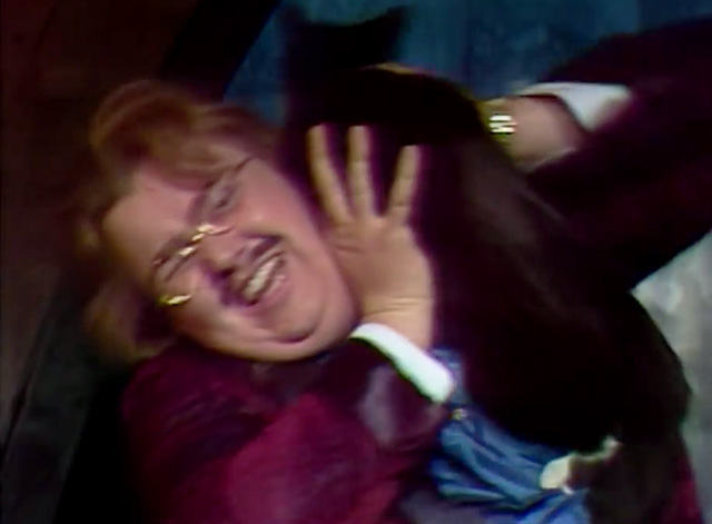 SCTV House of Cats - Dr. Tongue John Candy being attacked by black cat