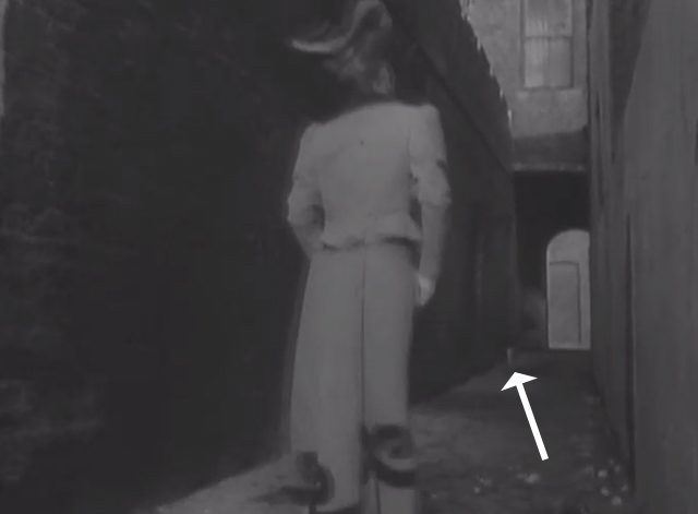 Sherlock Holmes - The Man with the Twisted Lip - cat in alley in front of Mrs. St. Clair Anna Cropper