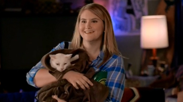 Workaholics - Save the Cat Jillian holding white cat Denny's