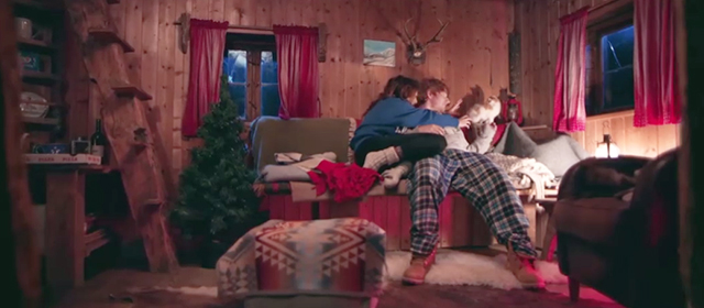 Perfect - Ed Sheeran - ginger and white kitten on couch with Ed Sheeran and Zoey Deutch