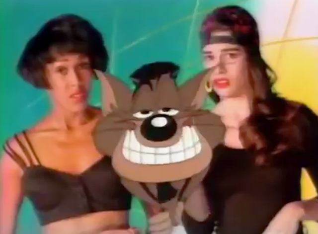 Skat Strut - MC Skat Kat - with two live action women